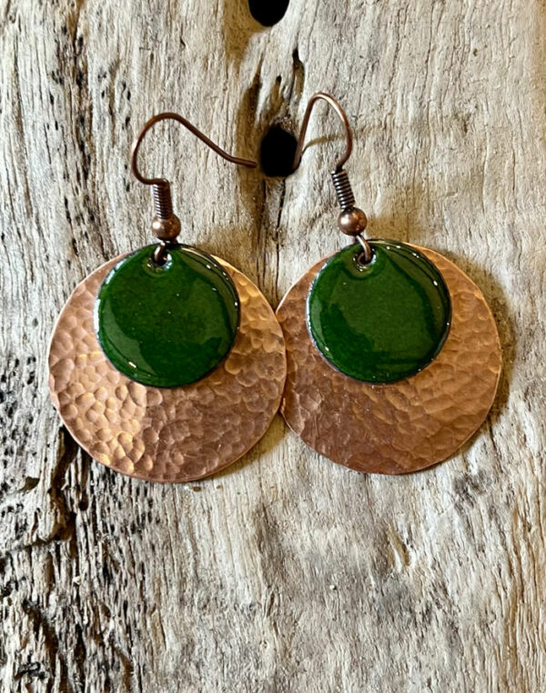 Boucles d'oreilles en émail & cuivre martelé, fait main en France - émaux sur cuivre