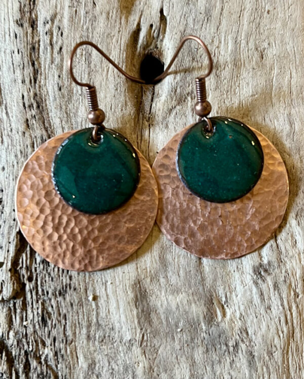 Boucles d'oreilles en émail & cuivre martelé, fait main en France - émaux sur cuivre