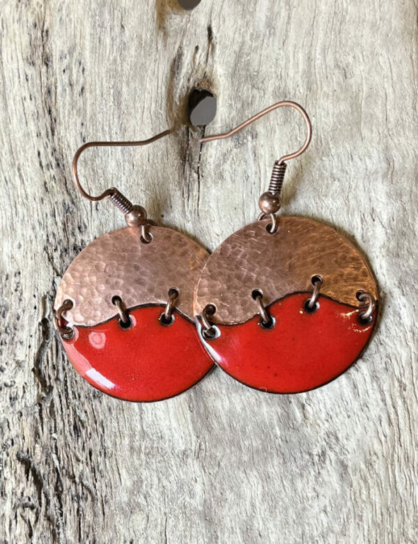 Boucles d'oreilles en émail & cuivre martelé, fait main en France - émaux sur cuivre