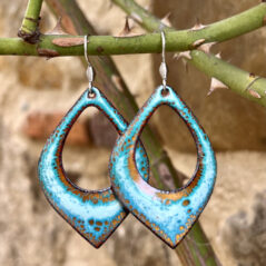 Boucles d’oreilles en émail sur cuivre, fait main en France – émaux sur cuivre