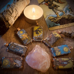 Pendentifs cartes de tarot en émail, fait main en France – émaux sur cuivre